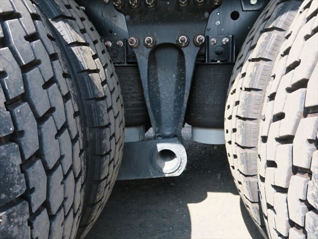 【165】新古車　日野プロフィア　高床　冷凍バン　委託販売