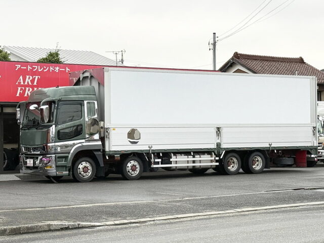 17スーパーグレート：ハイルーフ：ウィング：プレミアムラインエグゼクティブ：寝台メッキ