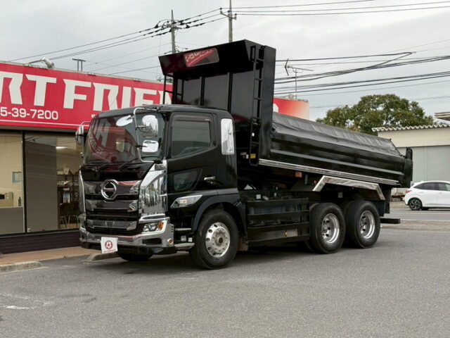 日野：17プロフィア：ダンプ：5300×2300：メッキ多数：7速MT：380馬力：電動コボレーン