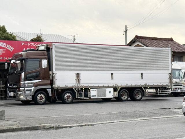 17スーパーグレート：ハイルーフ：冷凍ウィング：プレミアムライン：サブエンジン