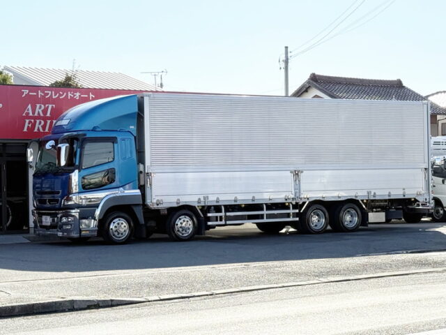 スーパーグレート：ウィング：メッキ多数：アルミホイール：ステンレス床：7速MT