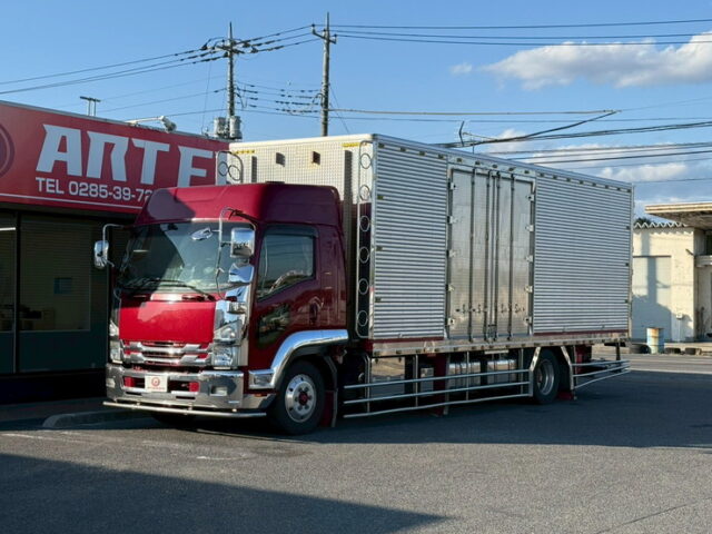 いすゞ：フォワード：ハイルーフ：冷凍バン：7100標準幅：架装多数：格納ゲート：エアサス