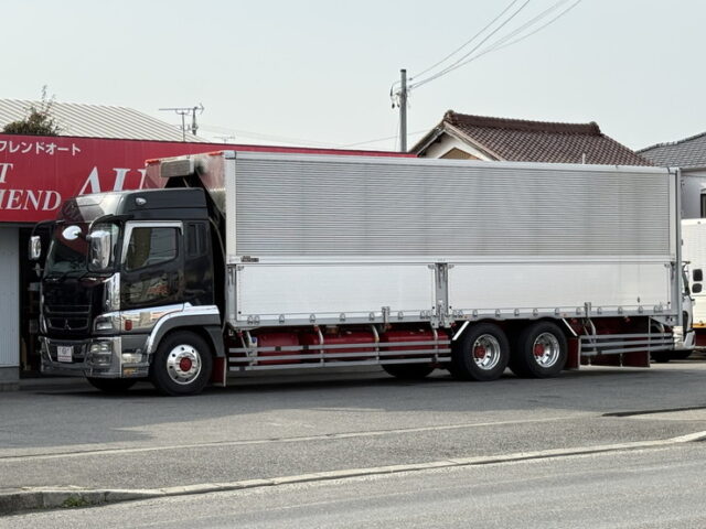 スーパーグレート：ハイルーフ：ウィング：ハイグレード：国産エンジン：内高249㎝