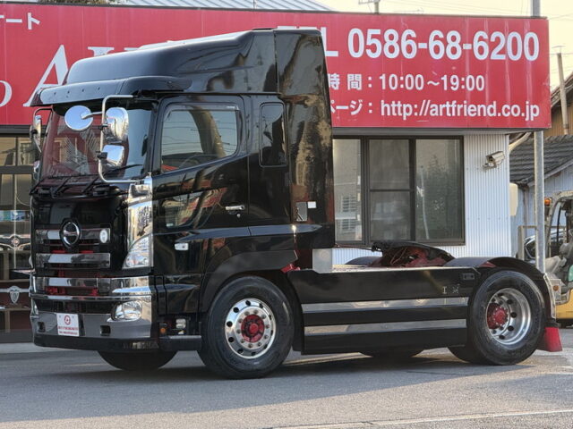 日野：プロフィア：ハイルーフ：トレーラーヘッド：メッキ多数：後輪エアサス：480馬力