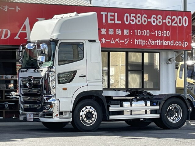 日野:17プロフィア:ハイルーフ:トレーラーヘッド:アルミホイール:ブタ鼻