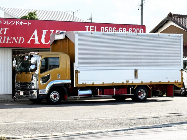 いすゞ:フォワード:6200ワイド:ウィング:木床:アルミホイール:240馬力:エアサス
