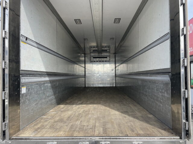 三菱ふそう　17スーパーグレート　ハイルーフ　冷凍ウィング　架装多数　木床　菱重製直結冷凍機