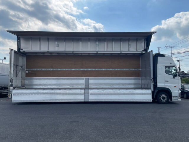 H30 プロフィア　アルミウィング　リア門口ステンレス　