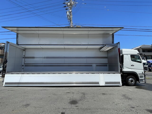 17スーパーグレート　ハイルーフ　冷凍ウィング　未登録未使用　造りボディ　格納ゲート付