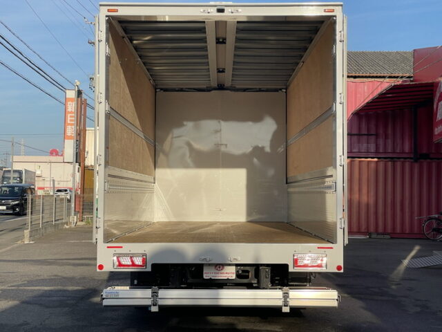 日野　17レンジャー　ウィング　6200ワイド　後輪エアサス　格納ゲート付　240馬力