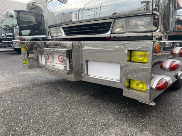 いすゞ　フォワード　庫内部屋仕様　ステンレスパーツ多数　ロケット