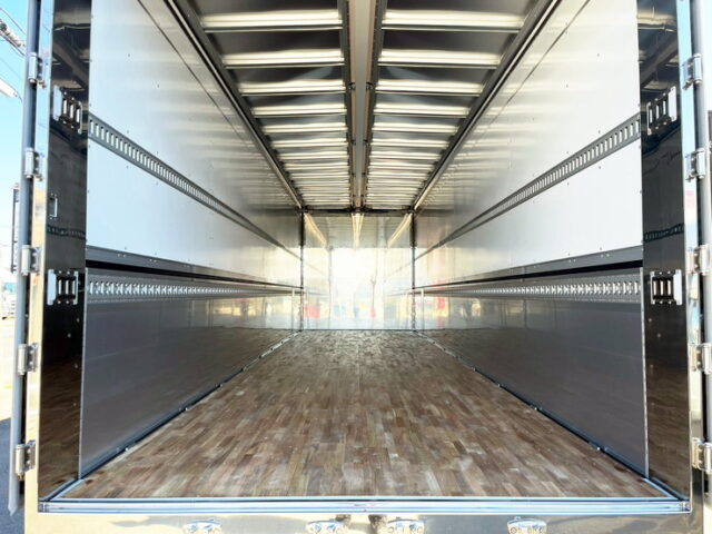 17スーパーグレート　未使用　ハイルーフ　ウィング　造りボディ　7速MT　