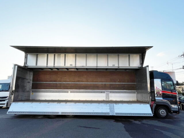 【1563】H23　プロフィア　ハイルーフ　架装多数　ボディー枠オールステンレス　メッキホイール