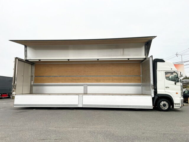 日野　プロフィア　寒冷地　ウィング　アルミホイール　メッキ多数