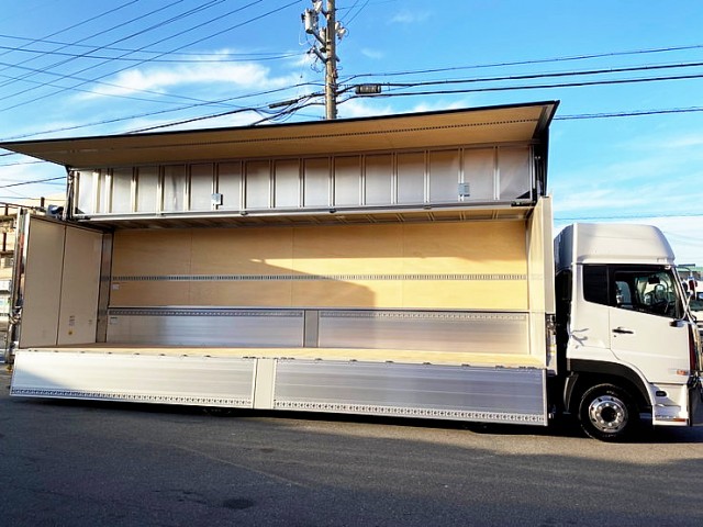 【527】UDトラックス　クオン　カスタム　ハイルーフ　ウィング　門口ステンレス