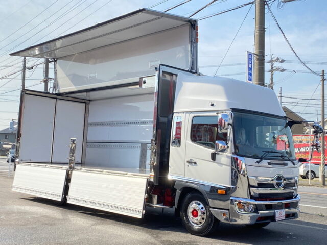 【802】R3　17レンジャー　冷凍ウィング　6200造りボディ　格納ゲート