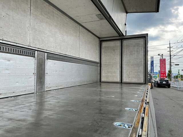 【864】ファイター　増トン　冷凍ウィング　エアサス　造りボディ