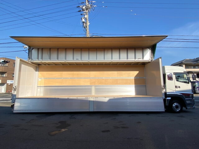 【905】R3　登録済未使用車　スーパーグレート　低床アルミウイング