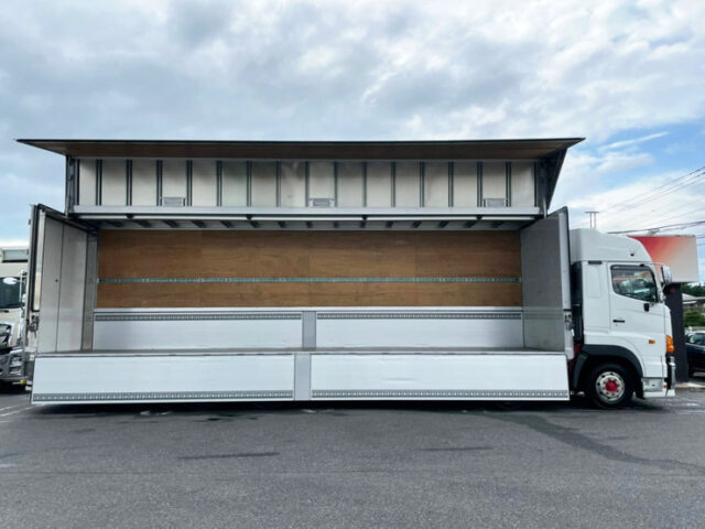 【953】H29　プロフィア　ハイルーフ　ウィング　総輪エアサス　門口ステンレス　走行キョリ50万km以下