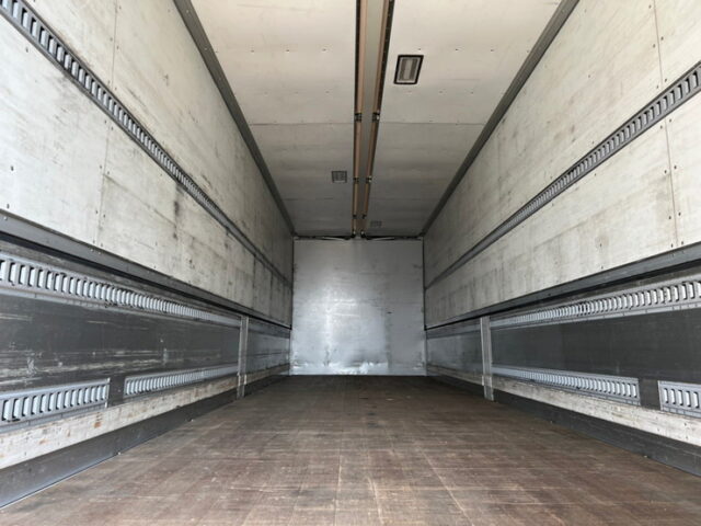 【1113】H29　クオン　ハイルーフ　ウィング　リア門口ステンレス　総輪エアサス