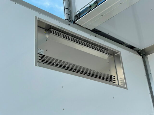 【1237】R4　17レンジャー　冷凍ウィング　6200ワイド　エアサス　未使用車　アルミシマ床　240馬力