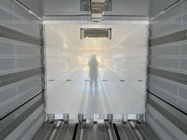 【1301】R4 トレクス トレーラー冷凍ウィング 3軸 未使用 車検付 前壁サブエンジン ジョロダー4列