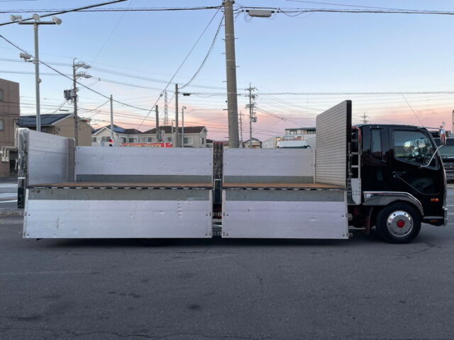 【1309】H31　ファイター　6200セミワイド　床鉄　室内一部加工　240馬力