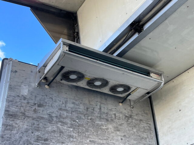 【1336】H16　プロフィア　冷凍ウィング　アルミホイール　サイドバンパーステンレス