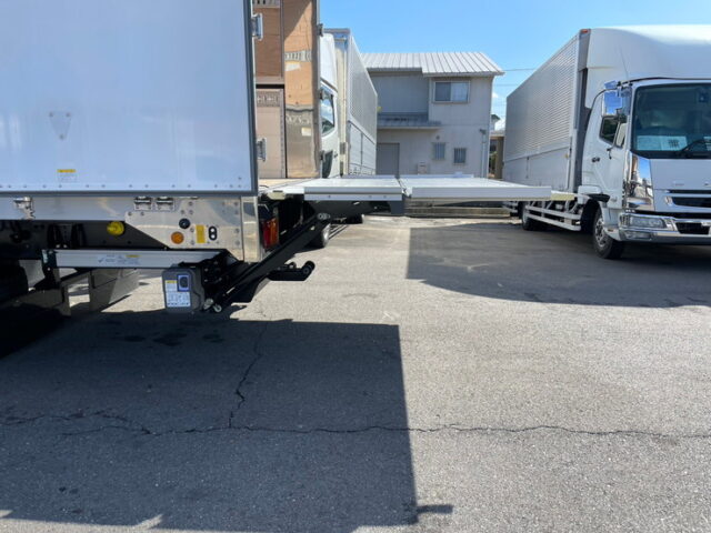 【1398】R5年2月　17スーパーグレート　ウィング　未使用　寒冷地仕様　格納ゲート付