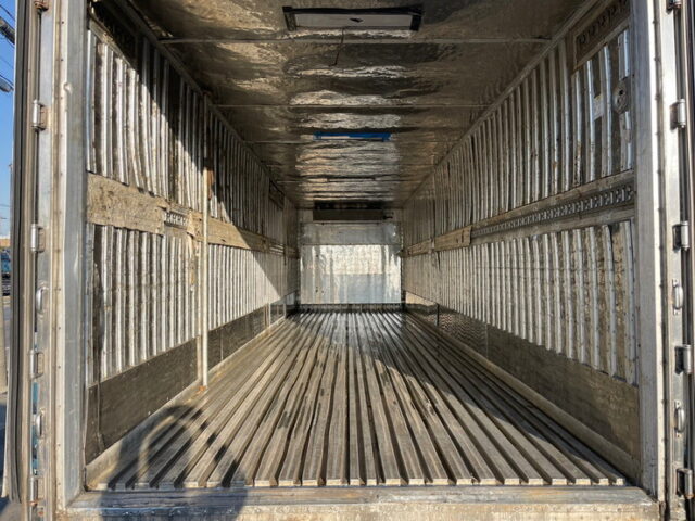 【1392】H12　テラヴィ　冷凍バン　V8　ダブルマフラー　7速　ステンレス多数