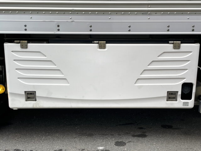 いすゞ　ギガ　ハイルーフ　冷凍バン　4軸　左観音扉2枚　サブエンジン　ジョロ４キーストン