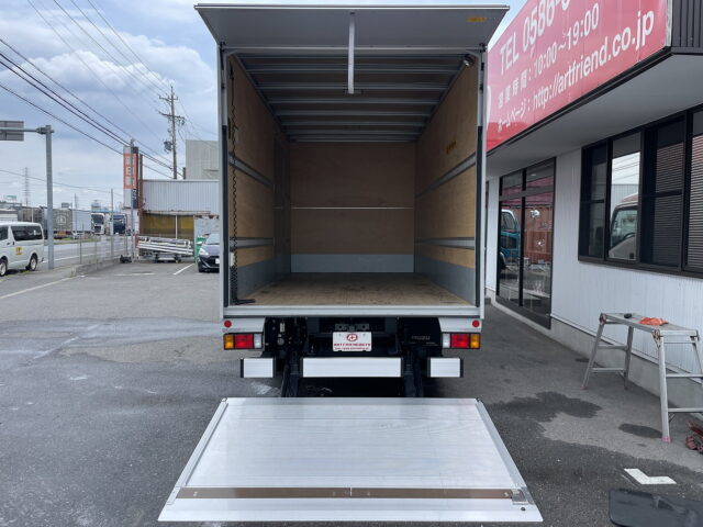 いすゞ　エルフ　アルミバン　低走行　ワイド　跳上ゲート　150馬力