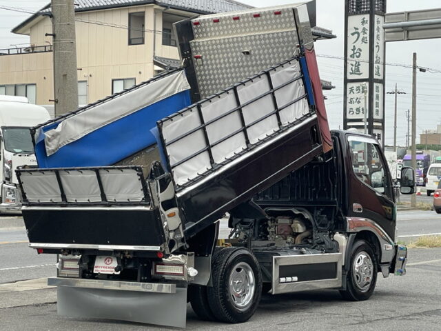 日野　デュトロ　標準幅　10尺　ダンプ　架装多数　エアー式バンパー昇降機　150馬力