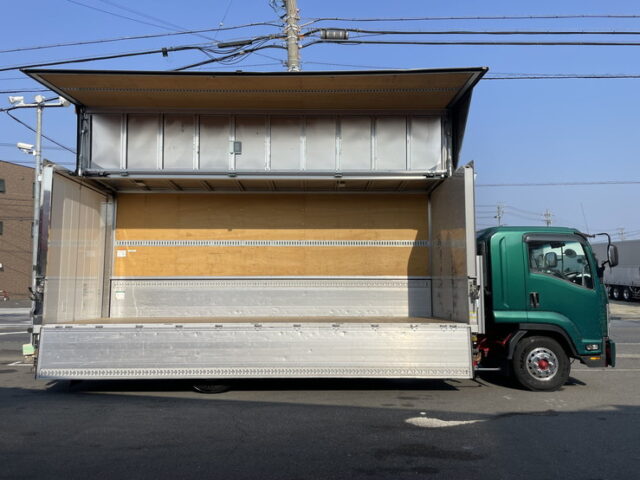 いすゞ：フォワード：ウィング：6200ワイド：エアサス：架装多数：木床：240馬力