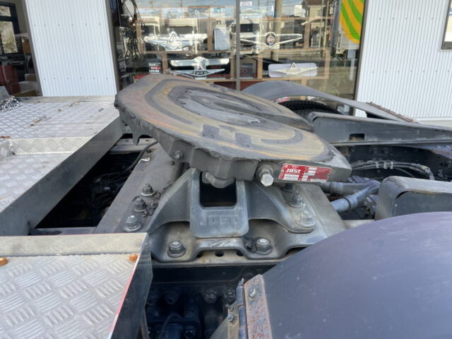 17スーパーグレート　ハイルーフ　トレーラーヘッド　第5輪荷重11.500㎏　アルミホイール