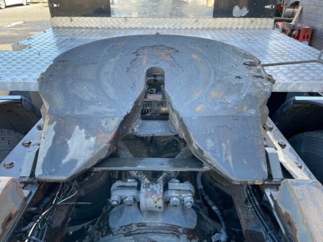 三菱ふそう　スーパーグレート　トレーラーヘッド　ハイルーフ　AT　ステンレスサイドバンパー