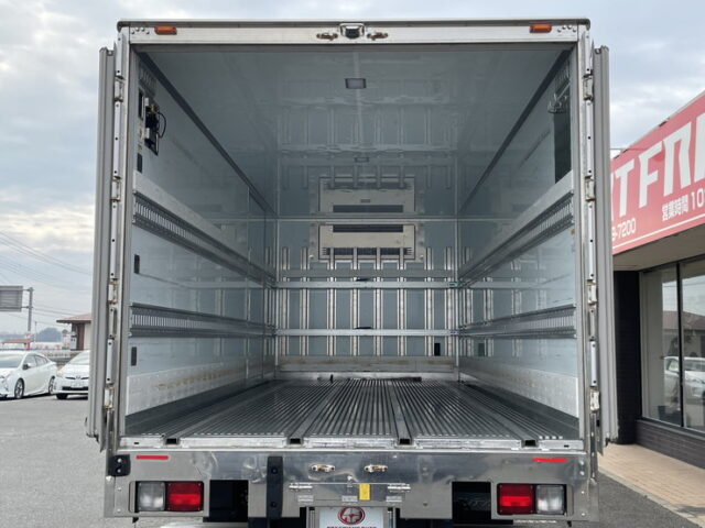 日野:17レンジャー:6200ワイド:冷凍バン:格納ゲート付:エアサス:ジョロ4キーストン