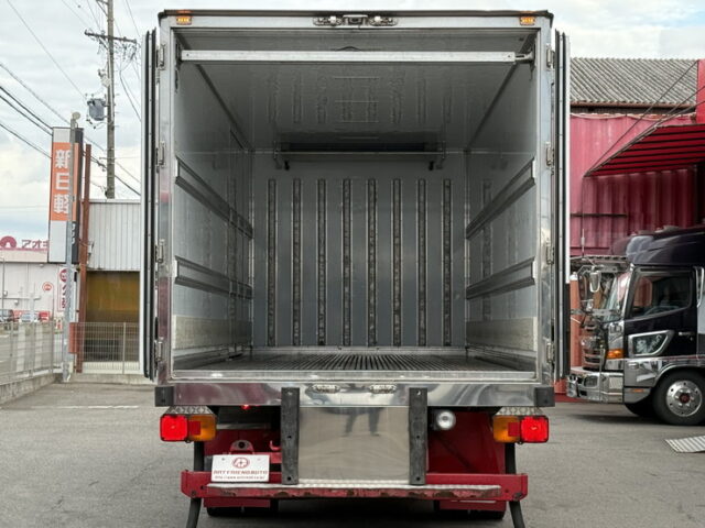 日野：レンジャープロ：ハイルーフ：冷凍バン：左観音扉：キーストン床：エアサス