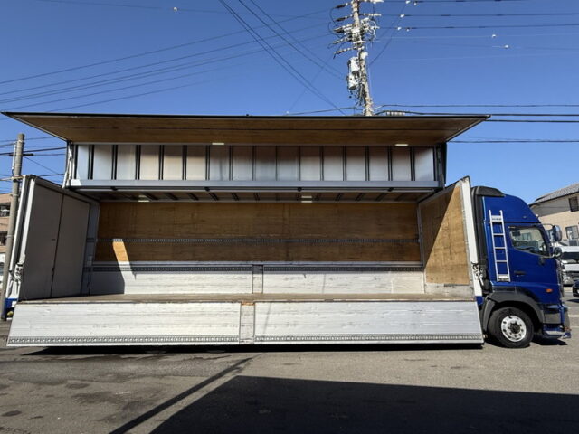 日野：17プロフィア：ハイルーフ：ウィング：メッキ多数：アルミホイール：プロシフト