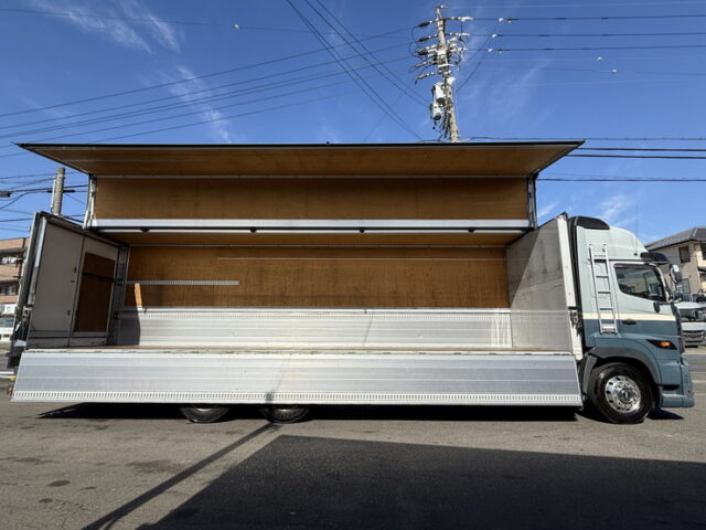 日野：17プロフィア：ハイルーフ：ウィング：リア門口ステンレス