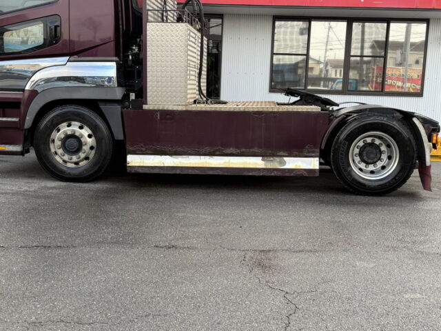 17スーパーグレート：ハイルーフ：トレーラーヘッド：ブタ鼻：第5輪荷重11.500㎏