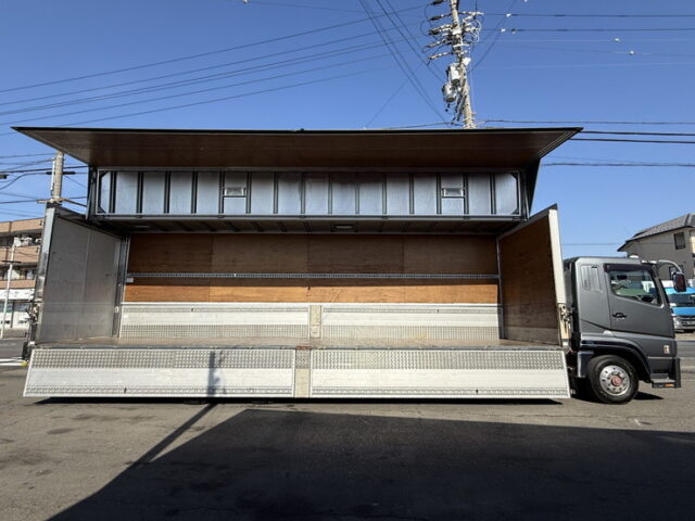 スーパーグレート：ウィング：アルミホイール：架装多数：国産エンジン：7速MT