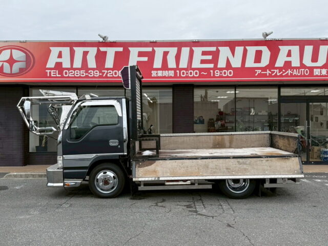 【現状】いすゞ：エルフ：平ボデー：架装多数：マニ割り：5トン未満：2駆/4駆切換付き