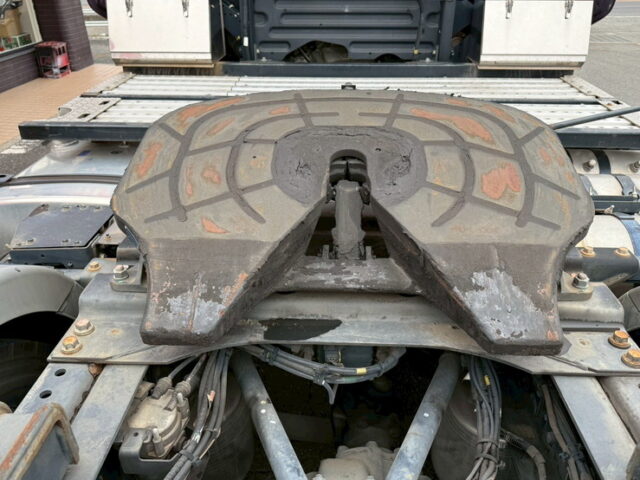 日野：17プロフィア：ハイルーフ：トレーラーヘッド：第5輪荷重11.500㎏：E13C