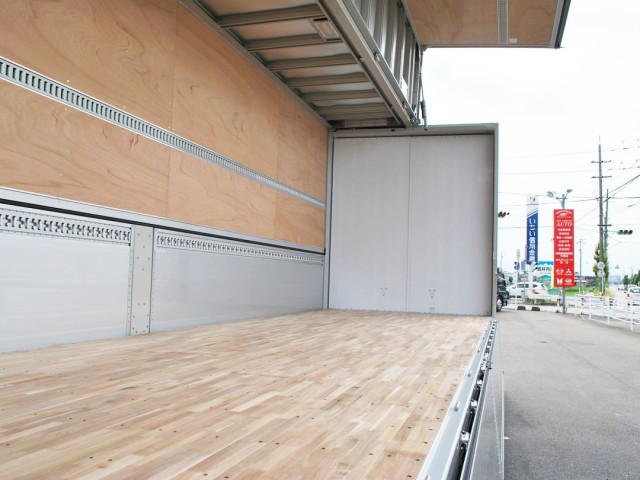 【476】プロライングレード　スーパーグレート　ウィング　登録済未使用車　ハイルーフ