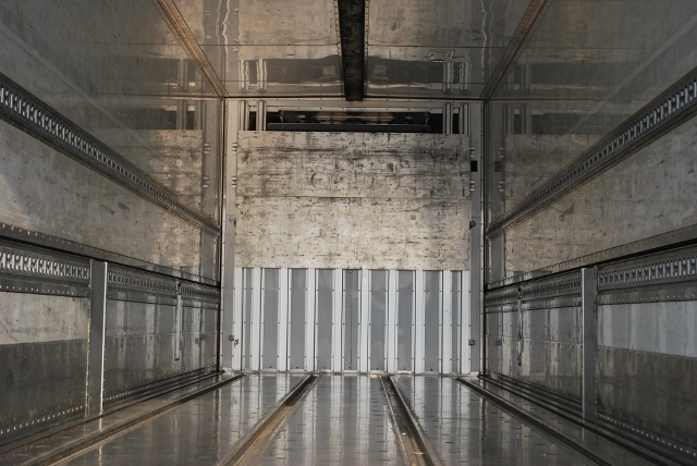 【208】三菱ふそう　スーパーグレート　低床　冷凍ウイング　リヤエアサス