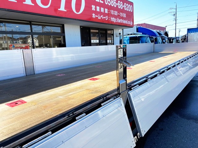 【576】ふそう　スーパーグレート　ハイルーフ　4軸　平ボディアルミB　後輪エアサス