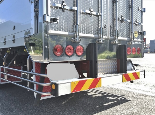 【245】三菱ベストワンファイター　セミワイド　増トン　冷凍ウイング　7200ボデー