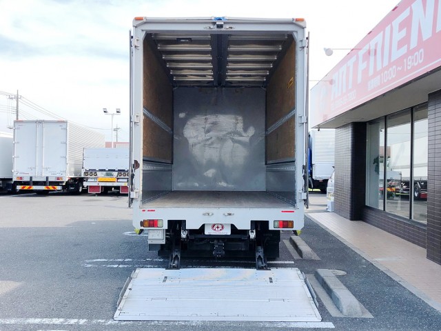 【326】いすゞ　エルフ　アルミウイング　格納ゲート付