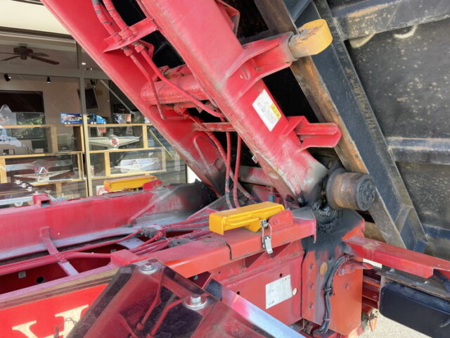 日野 グランドプロフィア フックロール 箱付き 25立米 2デフ メッキ多数